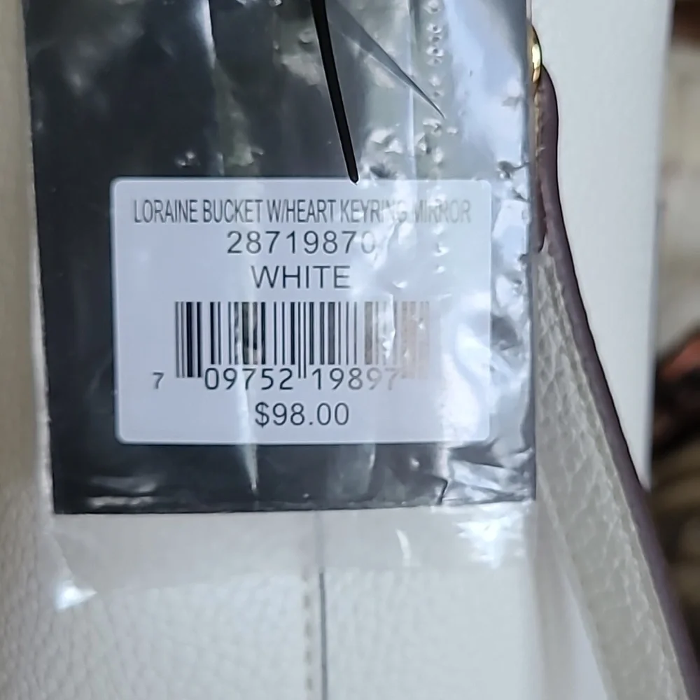 NWT Nanette Lepore White Loraine Bucket Bag with keyring mirror - Picture 8 of 8